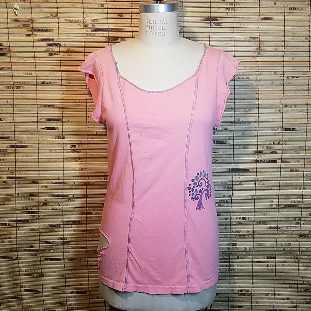 Slashed Cap Sleeve Princess T Shirt Tree Design